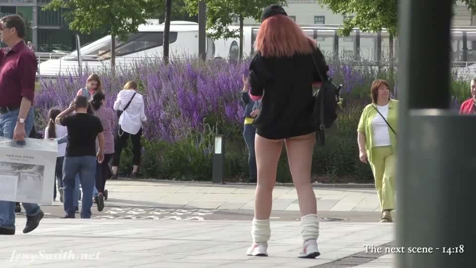 jeny smith不穿裤子逛街露出逼逼2222#美臀